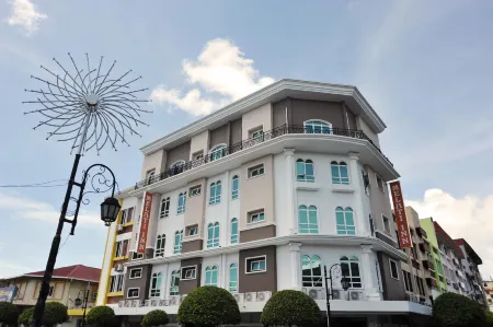 Melati Inn Отели рядом с достопримечательностью «Chimney»