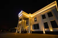 Firdavs Hotel - 3星級