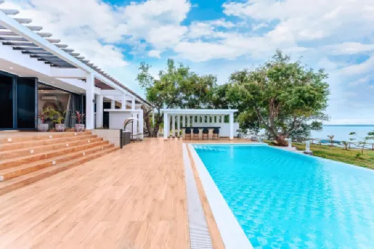 Blue Ocean Resort & Residences Hotels in 