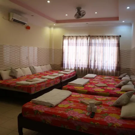 Bao Chau Hostel