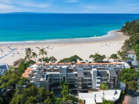 71 Hastings Street - Beachfront