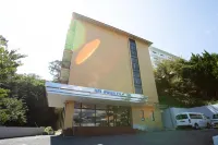 Itoen Hotel Inatori - موقف سيارات
