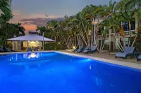 Trinity Beach Club Holiday Apartments - Pools