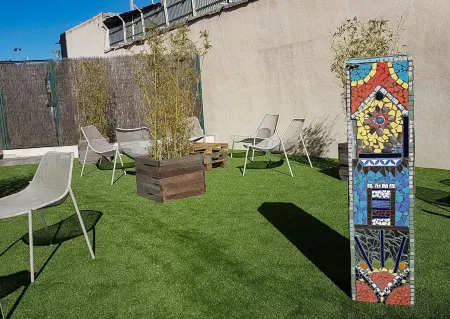 Esatitude Hotel