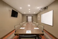 Holiday Inn Express & Suites Hot Springs
