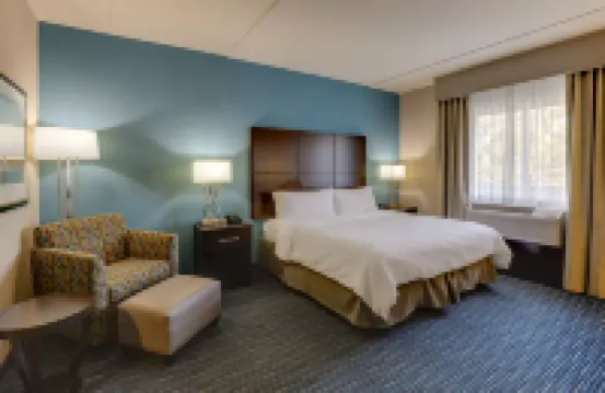 โรงแรม Holiday Inn Indianapolis Airport บาย IHG