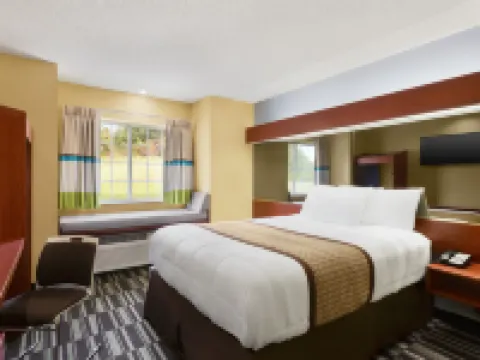 Microtel Inn & Suites by Wyndham Thomasville/High Point/Lexi Hotels in Davidson County