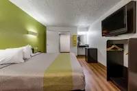 Days Inn by Wyndham Cincinnati I-71