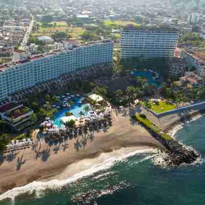 Sheraton Buganvilias Resort & Convention Center Hotel Exterior