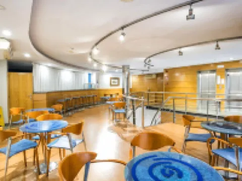 卡斯特拉歐 維拉加爾西亞·德·阿勞薩酒店