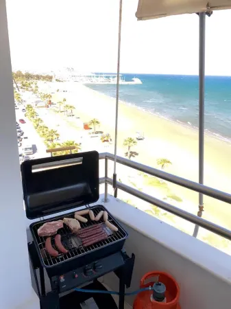 Larnaca Seaview Rooms