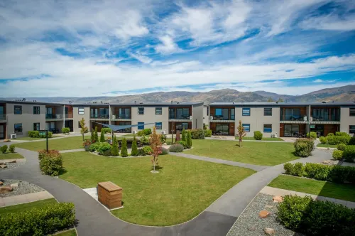 Central Park Apartments Hotels in Cromwell