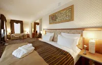 Dvor Podznoyeva Hotel Main Building