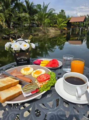 รูปภาพของบ้านใน เลควิว รีสอร์ท