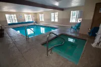 FairBridge Inn & Suites Kellogg - parking