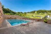 Bear Creek Mountain Resort - Pools
