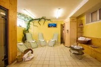 Apartments & Garni Alpenrose Hotels in Gemeinde Untertauern