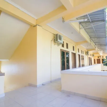 RedDoorz Near Nusa Cendana University
