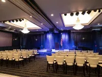 The Roslyn, Tapestry Collection by Hilton Hotels in North Hempstead