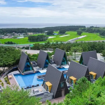 Pohang Peridot Pool Villa N Pool Glamping