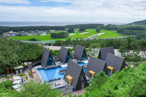 Pohang Peridot Pool Villa N Pool Glamping