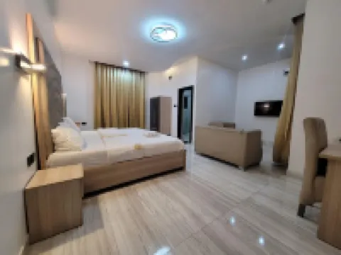 The Charis Hotel & Suites Hotel di 