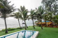 Amadi Beach Front Resort - Beach