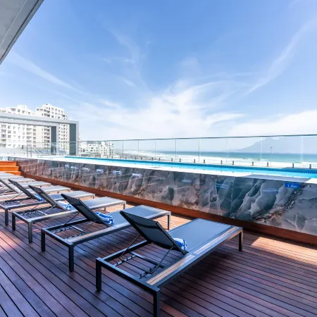 Blaauwberg Beach Hotel