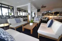 Crossroads Hotel Hotels in Casula