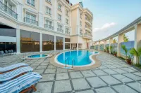 Hotel le Royal Park - Kolam Renang