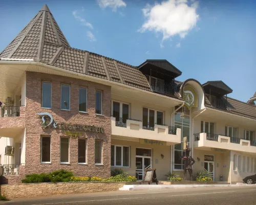 Delmont Hotel Hotels in Sukko
