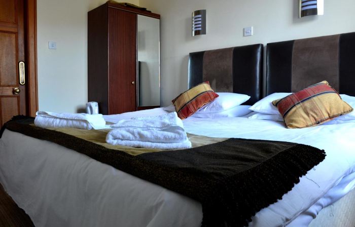Crown Hotel