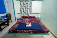 Sree Theja Residency - Parkplatz