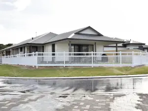 尼勒姆度假屋由Sahas Homes管理