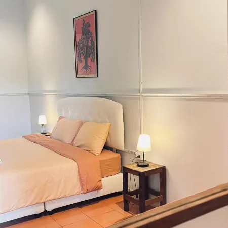 Thakhek Travel Lodge
