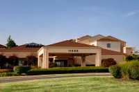 Courtyard St. Louis Westport Plaza Hotels in Creve Coeur Township