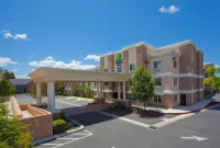 Holiday Inn Express & Suites LIVERMORE by IHG Hôtels à : Livermore