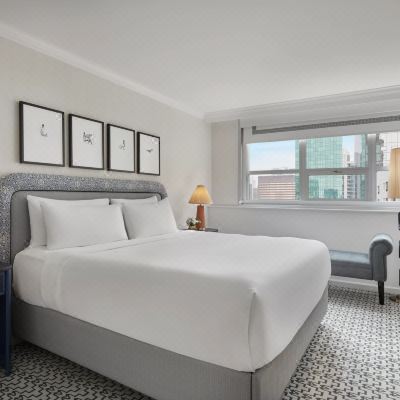 1 King One Bedroom Suite Grand Tower InterContinental Chicago Magnificent Mile, an IHG Hotel Promo Code