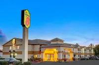 Super 8 by Wyndham Hernando Hotels in Hernando