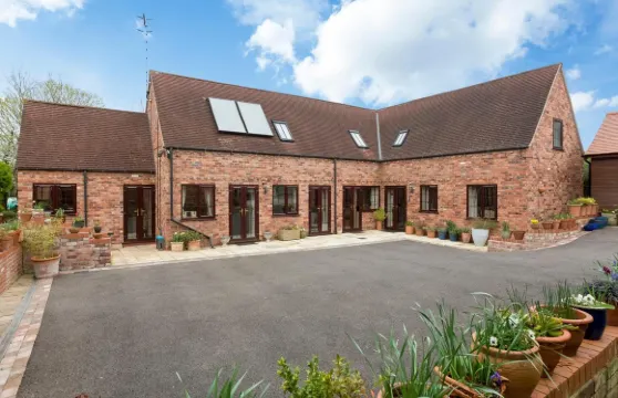 教會農場穀倉酒店