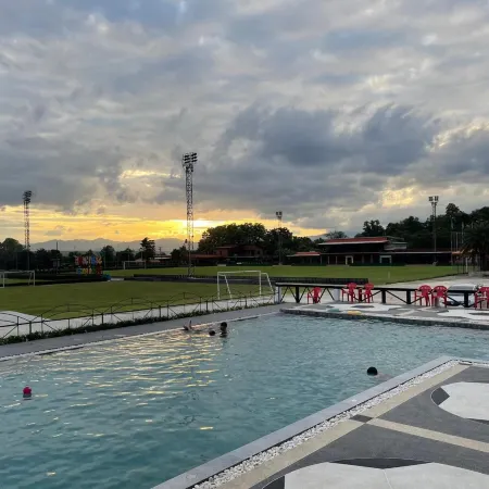 Yaowarate Sport Club and Resort Rai Yaowarate