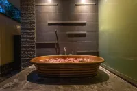 Loman Park Hotel Yogyakarta - Romantic