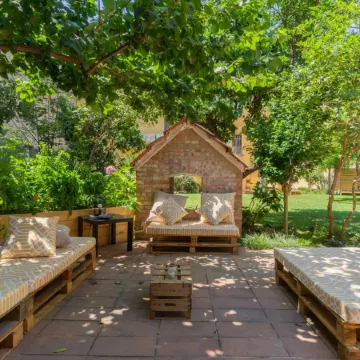 Hopestel Secret Garden Napoli