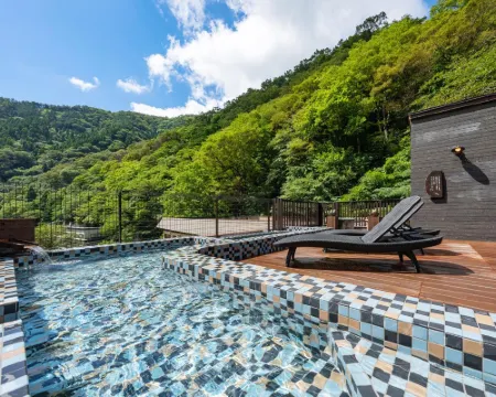 Hakkei Hotels in Maniwa