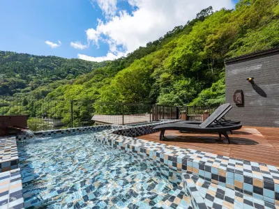 هاكي Hotels near Omido