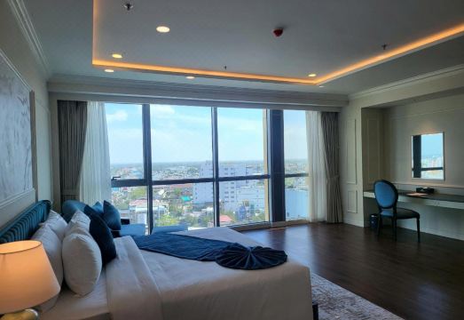 코스모 스타즈 호텔 박리우