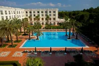 IC Hotels Airport - Rooftop Pools