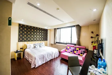 Red hotel Отели в г. Чжанхуа