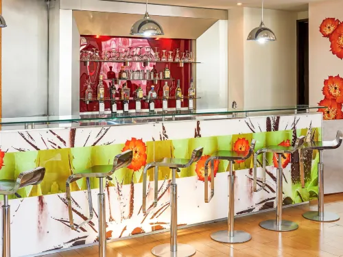 Ibis Monterrey Valle Здоровье и отдых Photos