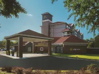 La Quinta Inn & Suites by Wyndham Atlanta Alpharetta Hotels in Alpharetta